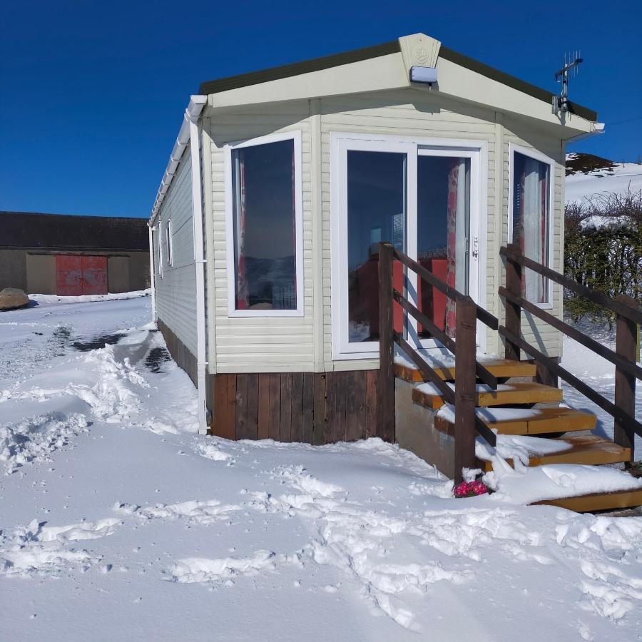 Slieve Croob Cosy Caravan Finnis Esterno foto